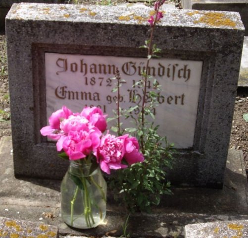 Guendisch Johann 1872-1949 Herbert Emma 1881-1964 Grabstein